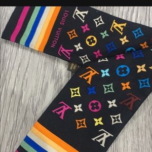Authentic Louis Vuitton Bandeau